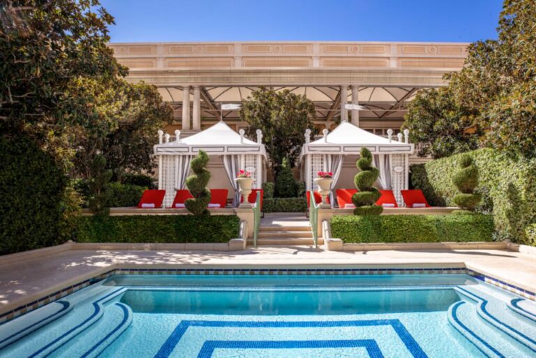 mgm resorts las vegas bellagio pool cabana 1024x684