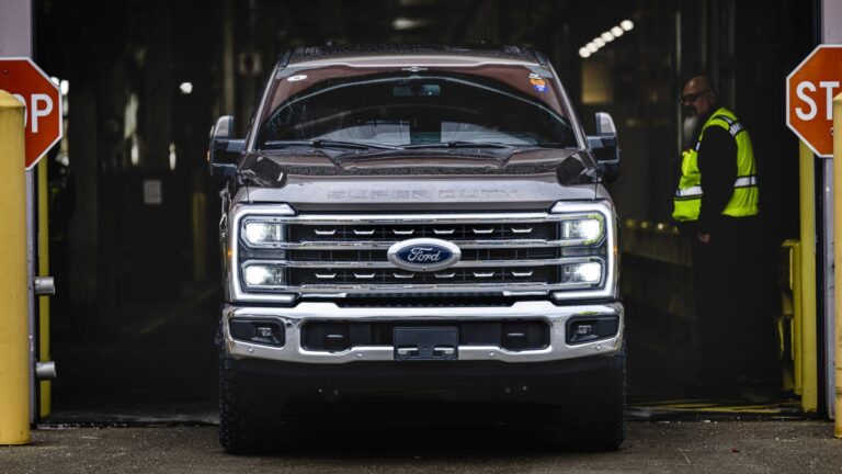 2023 ford super duty production 0101