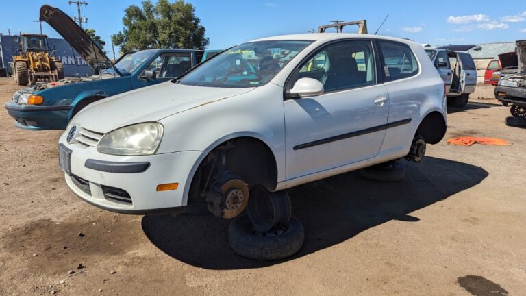 99 2008 Volkswagen Rabbit in Colorado junkyard photo by Murilee Martin