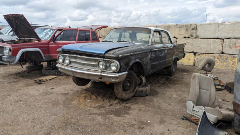 99 1960 Mercury Comet in Colorado junkyard photo by Murilee Martin