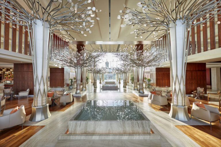 hotel lobby of theMandarin Oriental Jumeirah in Dubai source mandarin oriental