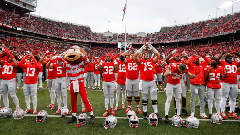 108077196 1734467790664 gettyimages 2185629173 dcd241123046 iu vs osu