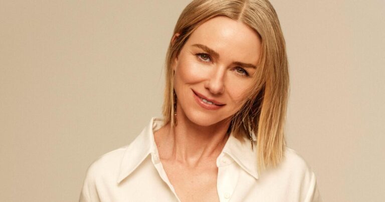 urlhttps3A2F2Fcalifornia times brightspot.s3.amazonaws.com2Fb12Fbb2F801d83f24bf5baf6b662f7a836ea2Fnaomi watts head shot for book promotion credit juankr