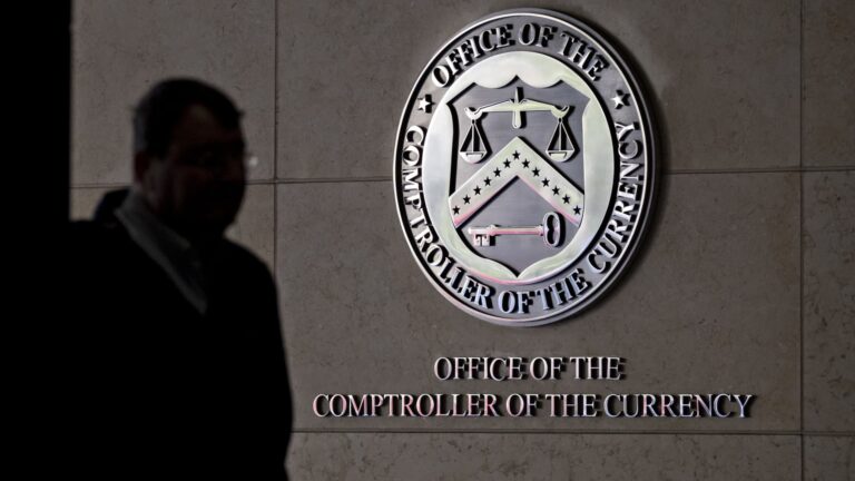 106824711 1610648535913 gettyimages 1131699209 COMPTROLLER CURRENCY