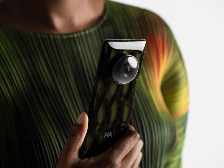 LAYER PiA Personal Intelligent Assistant Device 55