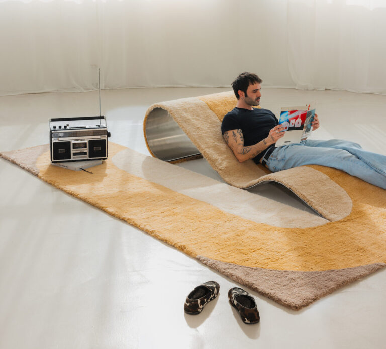 dune rug chaise budde nando studio 13 e1744739876692