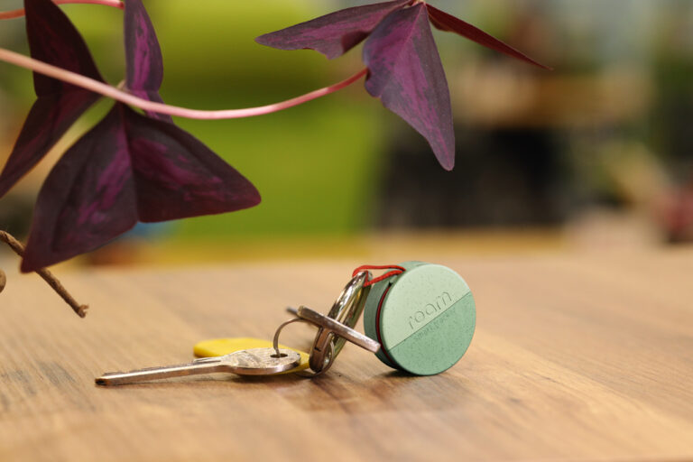 roam smart tracker 4